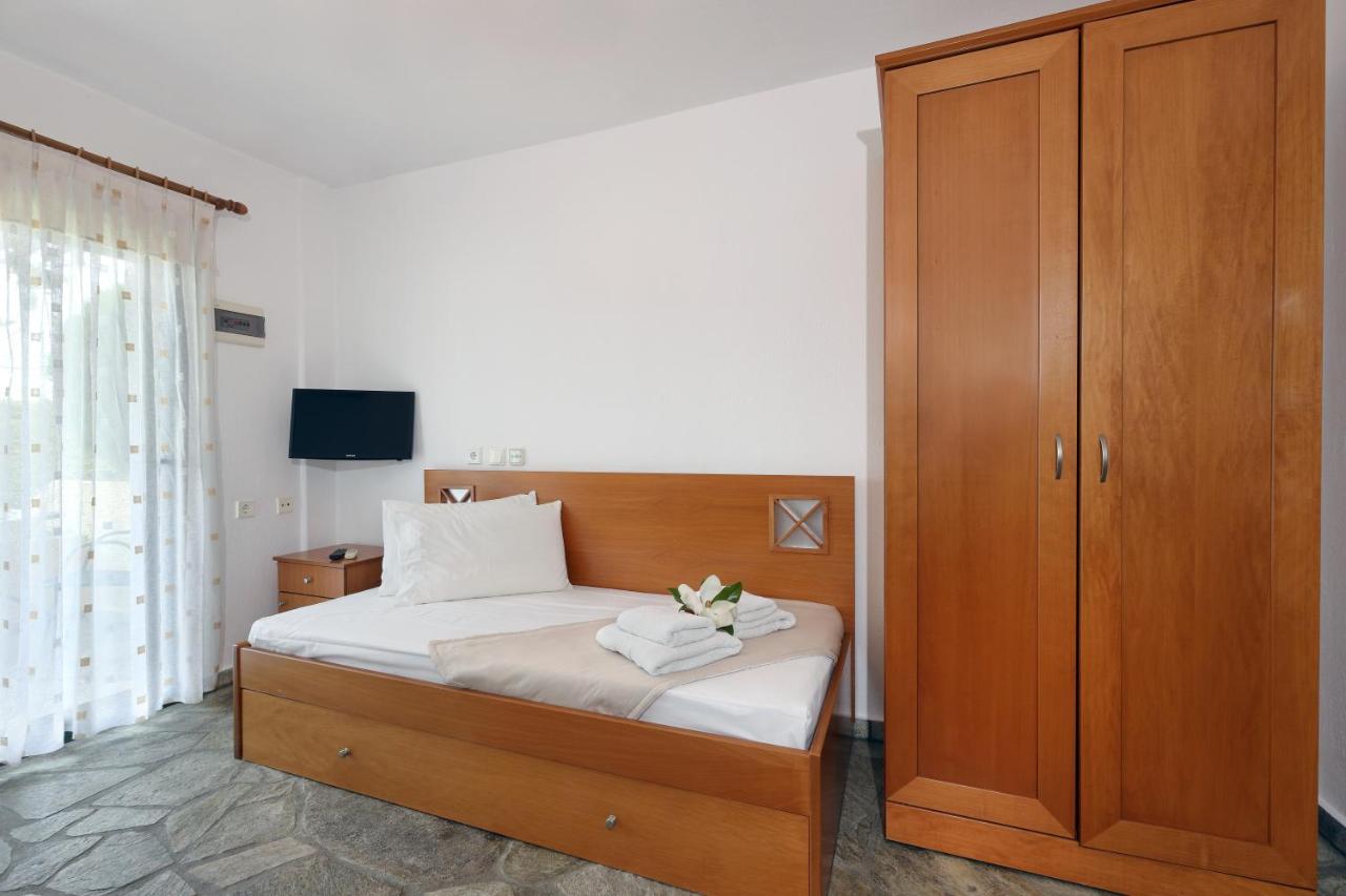 Maistrali Apartments Ormos Panagias Bagian luar foto