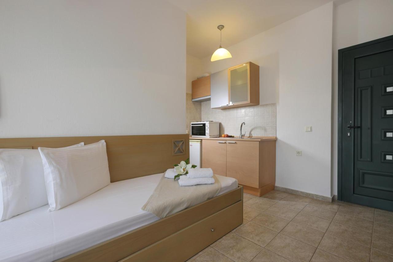 Maistrali Apartments Ormos Panagias Bagian luar foto