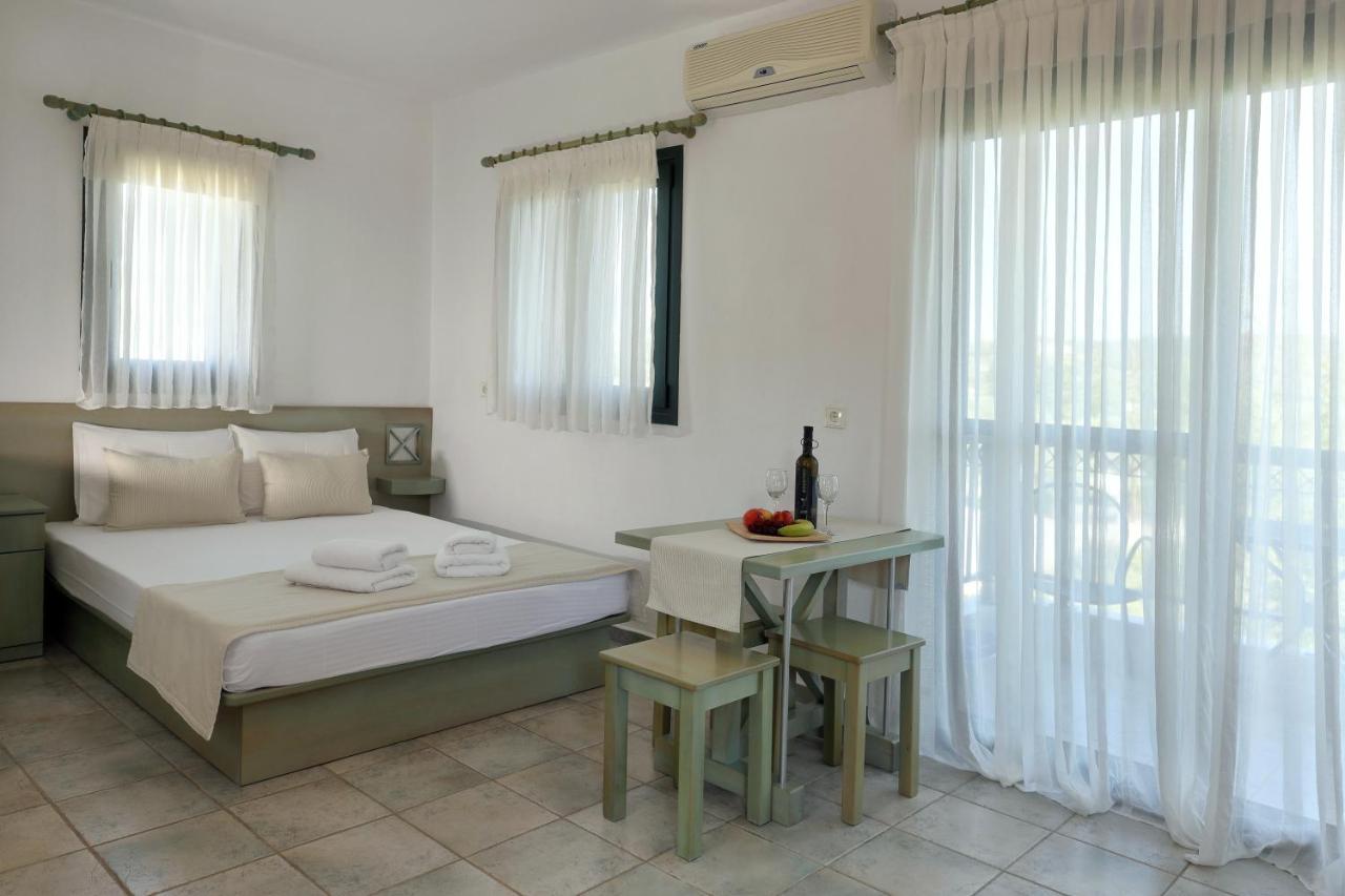 Maistrali Apartments Ormos Panagias Bagian luar foto