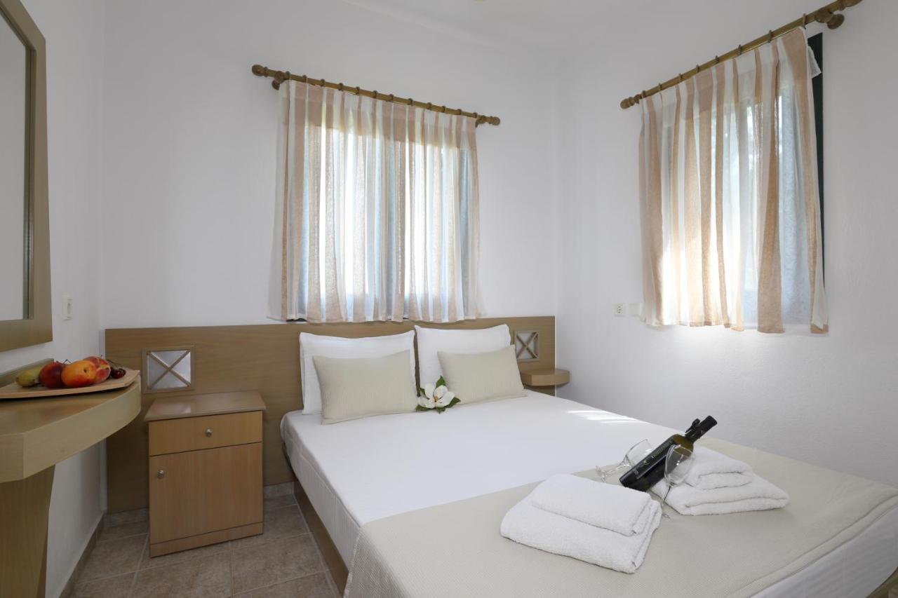 Maistrali Apartments Ormos Panagias Bagian luar foto